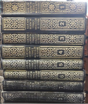 Kur'an-ı Kerim'in Türkçe Meâli Âlisi ve Tefsiri  ( 8 cilt set ) takım